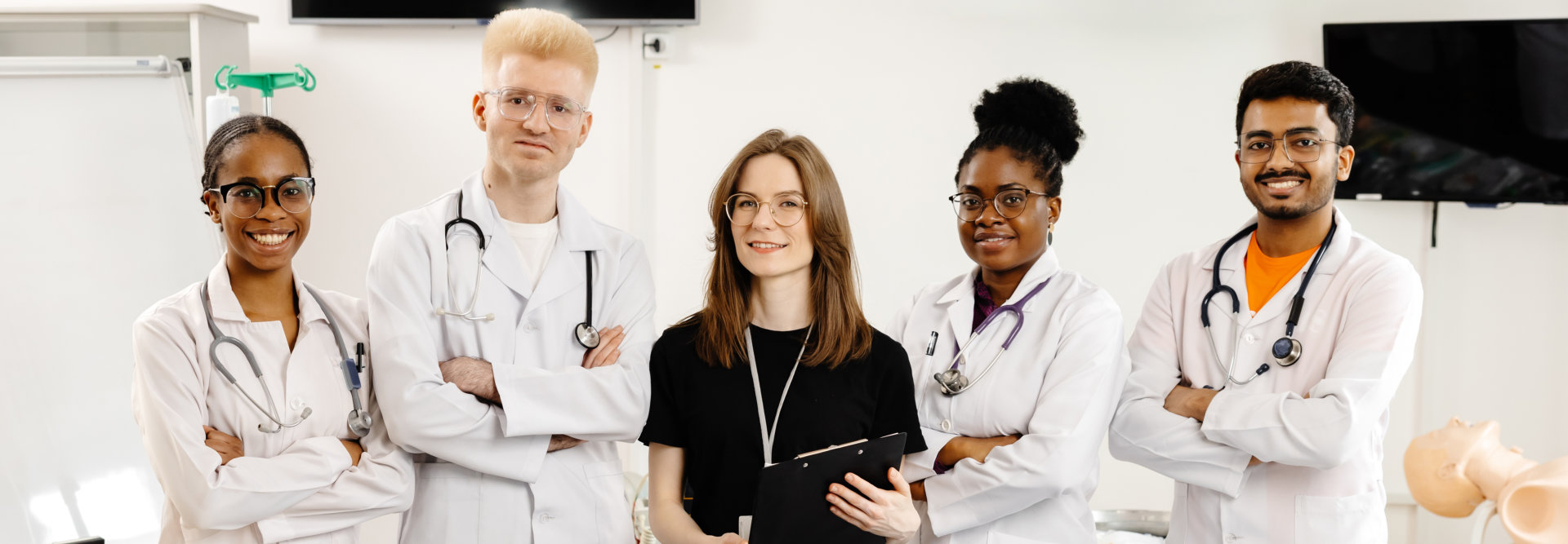a medical students with their instructor